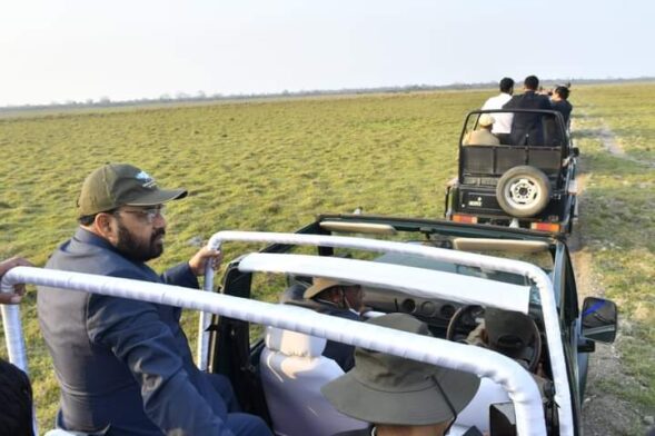 Prez suspends jeep safari at Kaziranga after his convoy kills labourer at Bokakhat