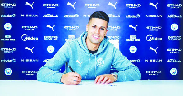 Joao Cancelo extends contract with Manchester city
