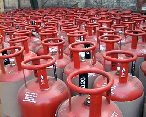 Union Cabinet approves Rs 200 cut in LPG cylinders