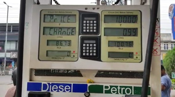 Petrol price in Guwahati crosses Rs 100 mark
