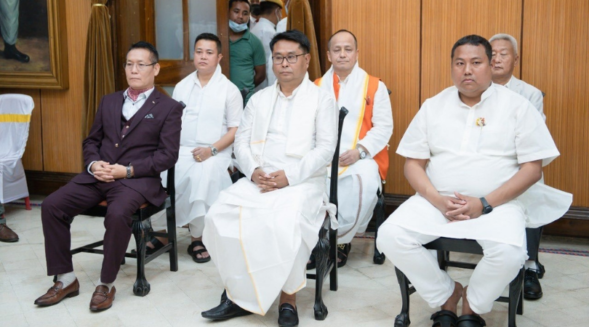 Manipur CM expands cabinet, inducts 6 more ministers