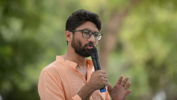 Mevani pitches for four young working presidents for Congress