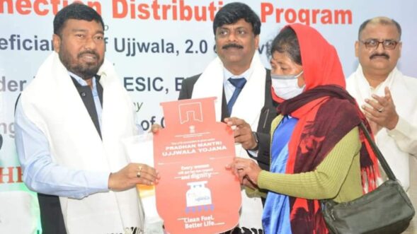 Union minister distributes free LPG connections