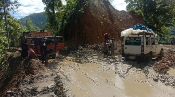 Mizoram: YMA serves ultimatum to NHIDCL over poor condition of NH 302