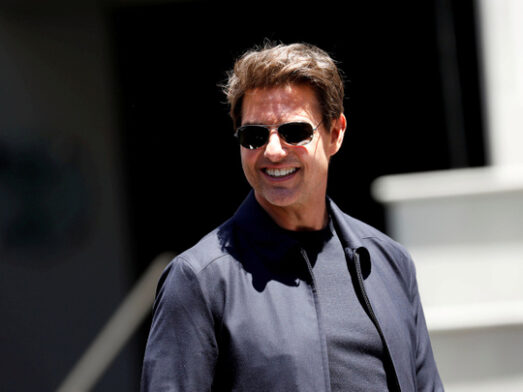 Tom Cruise stuns couple as he interrupts their casual hike