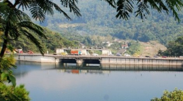 Govt to check safety of Umiam bridge again