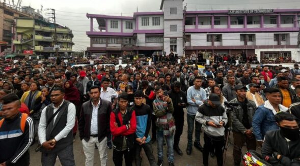 Khasi groups in Shillong threaten Dkhar and Warjri