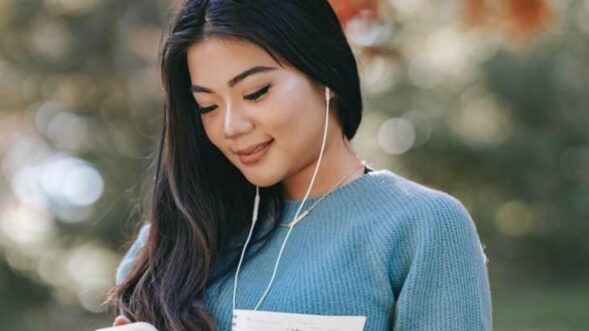 5 stress-relieving audiobooks and podcasts