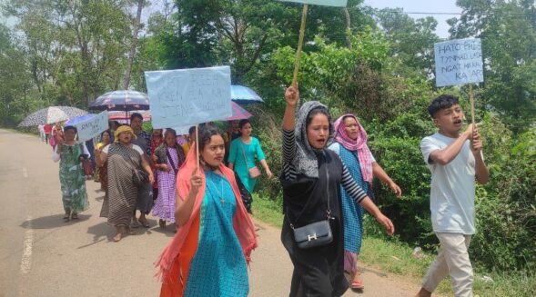 HYNM, women groups take out protest rally in Ri Bhoi against rape of minor girl