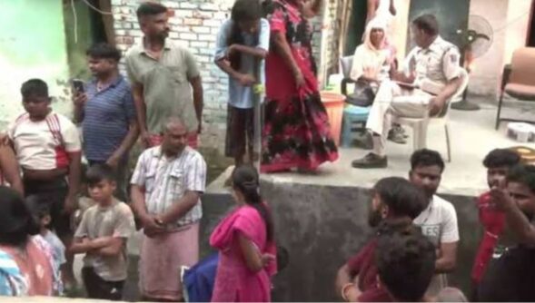 Delhi sisters murder: Video shows assailants firing in full public view
