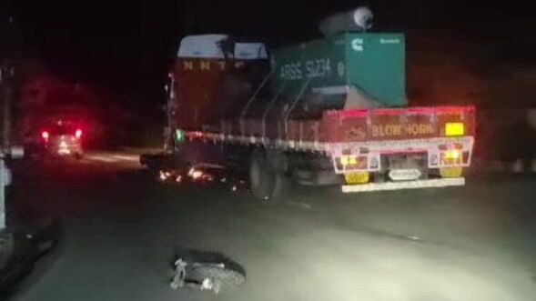 Narrow escape for rider as truck drags scooty from Civil till Barik point