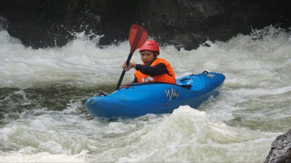 Meghalaya Kayak Festival begins with thrilling water adventures on Umtrew river