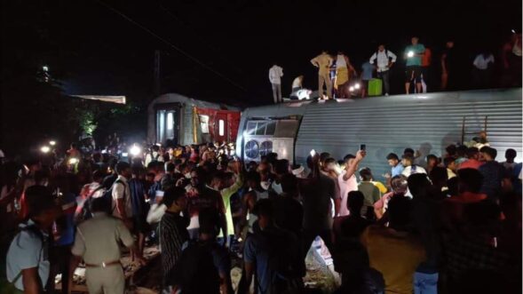 NorthEast Express derailment in Bihar claims four lives, injures several others