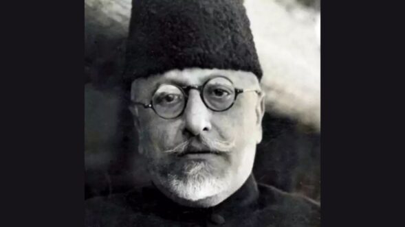 Maha leaders pay rich tributes to Maulana Azad on his 135th birth anniv