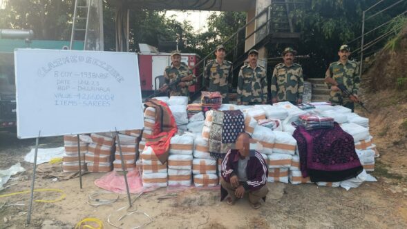 BSF foils smuggling attempt at Dulainala, EKH, seizes clothing items worth Rs 35 lakhs